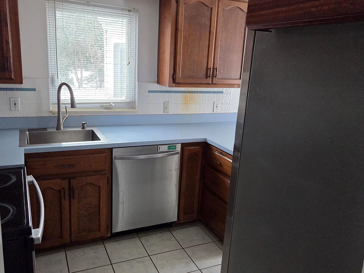 2 bed, 1.5 bath, $2,100 — Photo 3