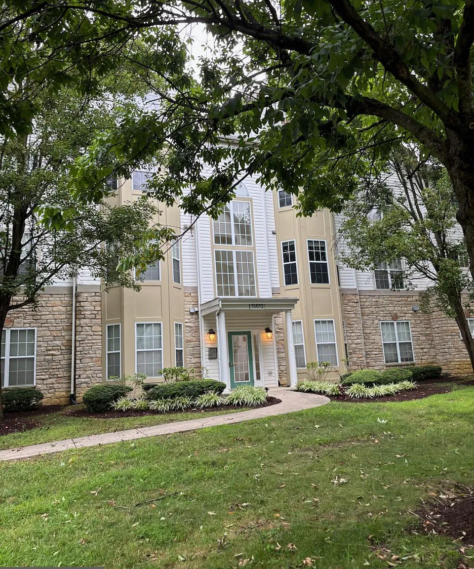 2 bed, 2.0 bath, 1060 sqft, $2,550 — Photo 1