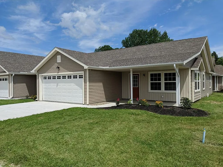 3031 Logan Ln #2 — Photo 7
