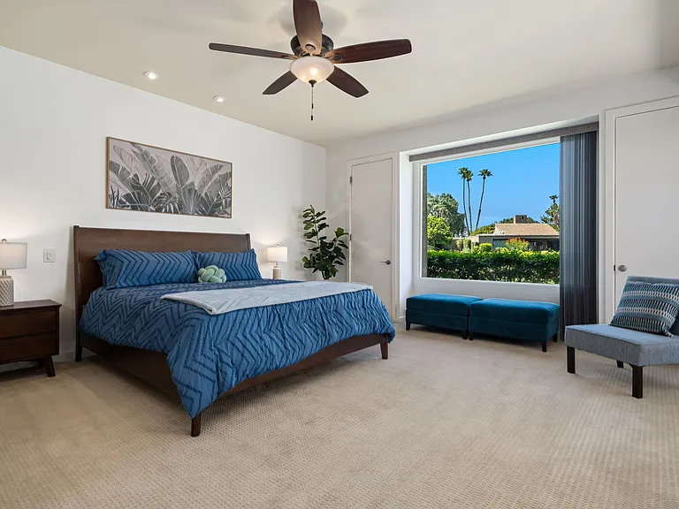 521 Desert West Dr — Photo 24
