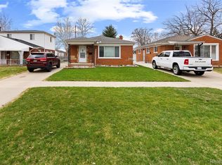 4692 McKinley St, Dearborn Heights, MI