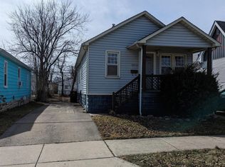 22624 Maxine St, Saint Clair Shores, MI 48080