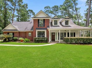 14 Creek Forest Ln, Conroe, TX 77384