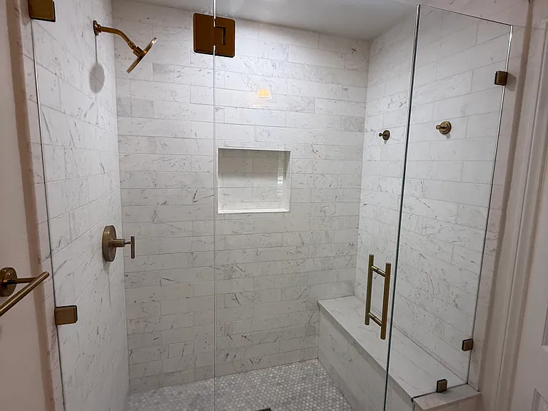 1348 Hollydale Dr — Photo 12