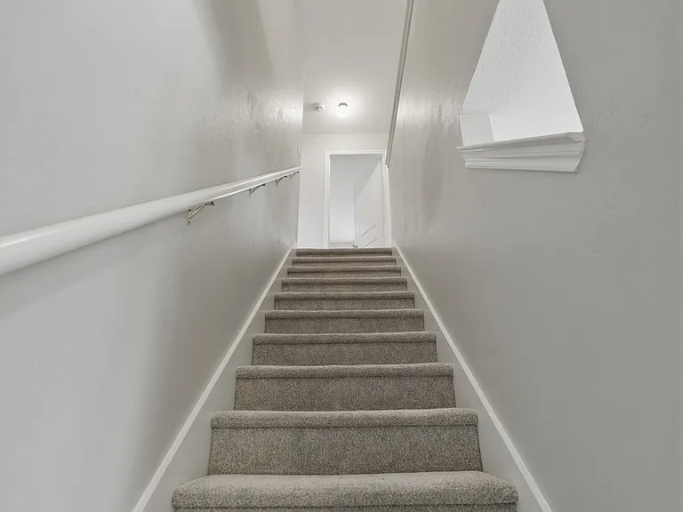 9601 Euclid Dr — Photo 31