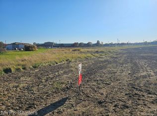 30100 Hickey Rd, Chesterfield, MI 48051