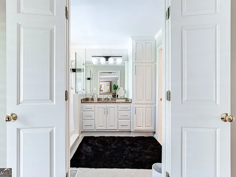 485 Riverside Pkwy — Photo 36