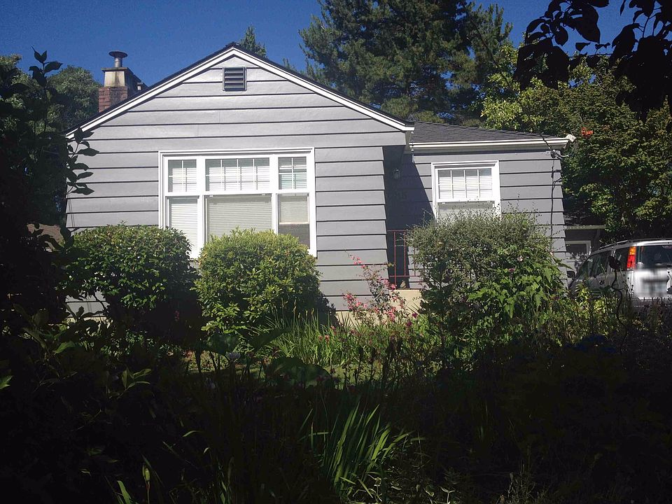 2nd image of 6815 23rd Ave NE