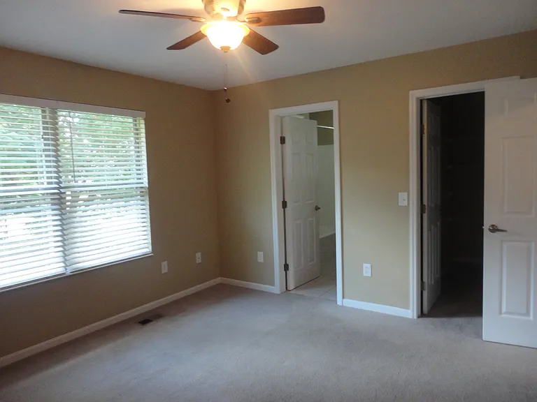 3358 Village Dr — Photo 8
