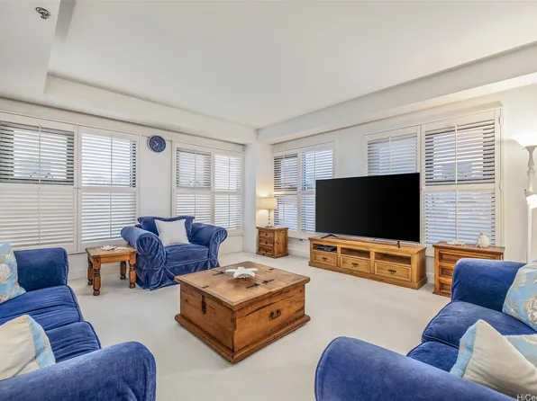 1080 S Beretania St APT 303, Honolulu, HI 96814