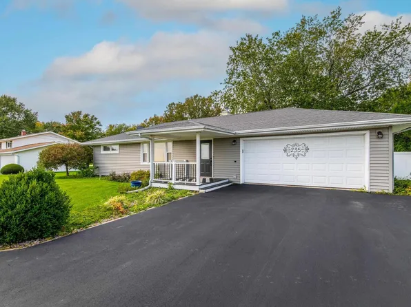 235 E 7th St, Woodhull, IL 61490