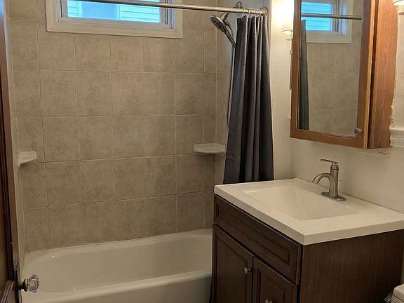 5th image of 16 Lyons St #1