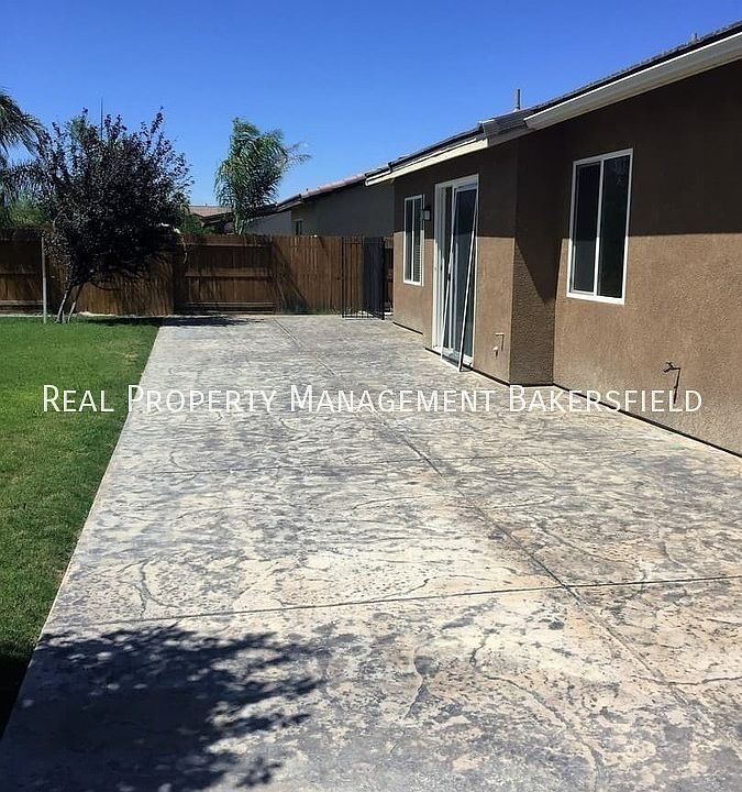 2nd image of 8019 Amber Creek Rd