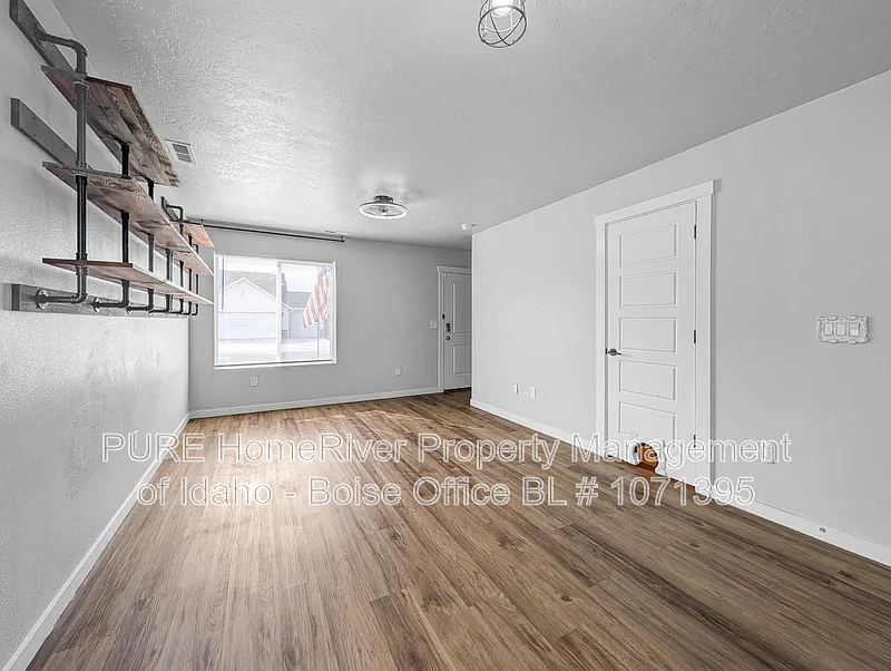 2 bed, 1.5 bath, 960 sqft, $2,095 — Photo 4