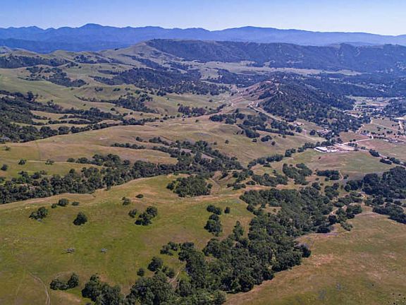 2nd image of 18000 Corral De Cielo