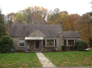 276 Pleasant Valley Rd, Jeannette, PA 15644