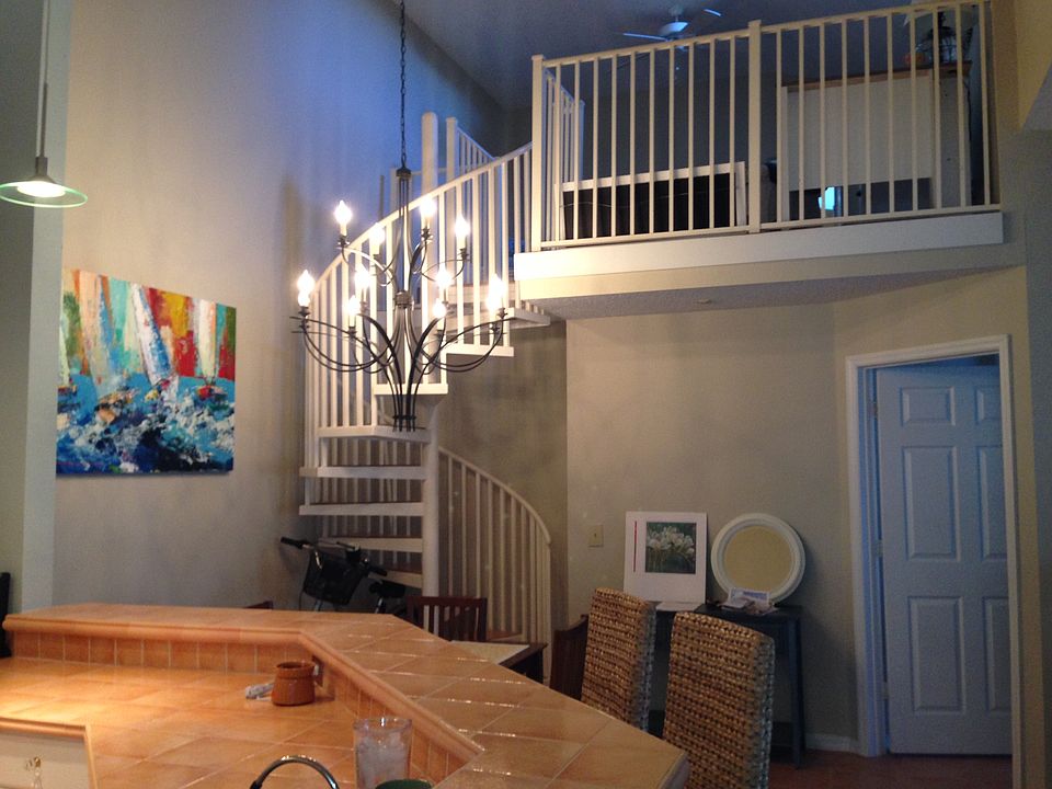 2 Bed, 2 Bath& Spacious Loft