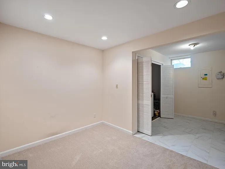 4907 37th Pl — Photo 27