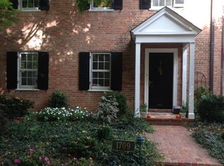 1709 Hoban Rd NW, Washington, DC 20007