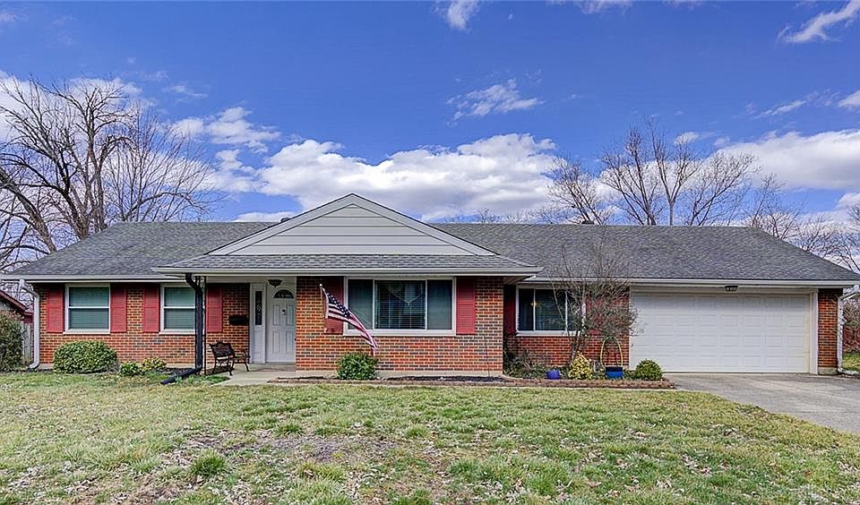1st image of 2413 Bending Willow Dr