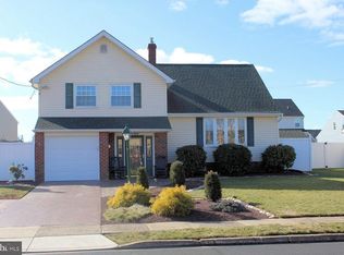 656 Mueller Rd, Warminster, PA 18974