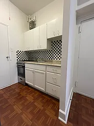 Rented by HOLTON REAL ESTATE INC.