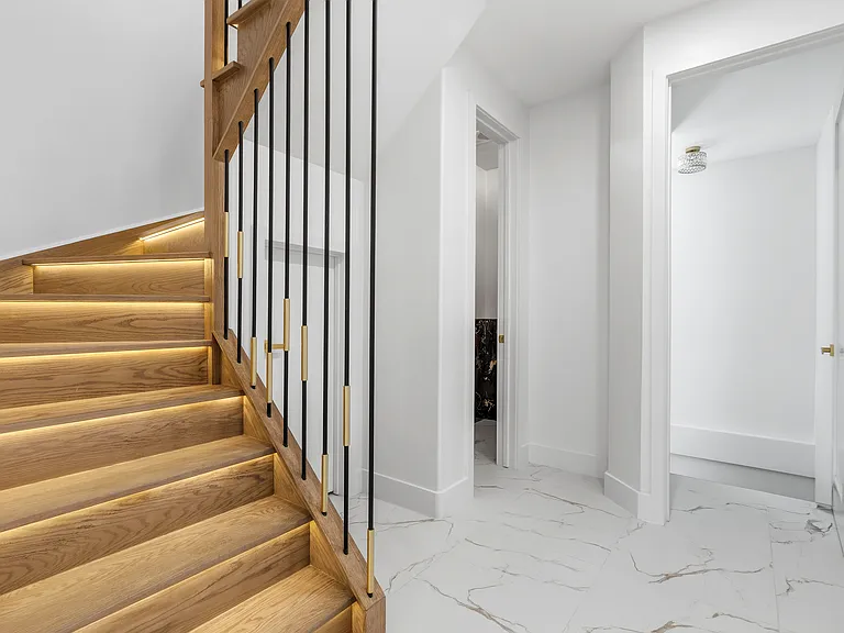 548 Lakes Rd — Photo 23