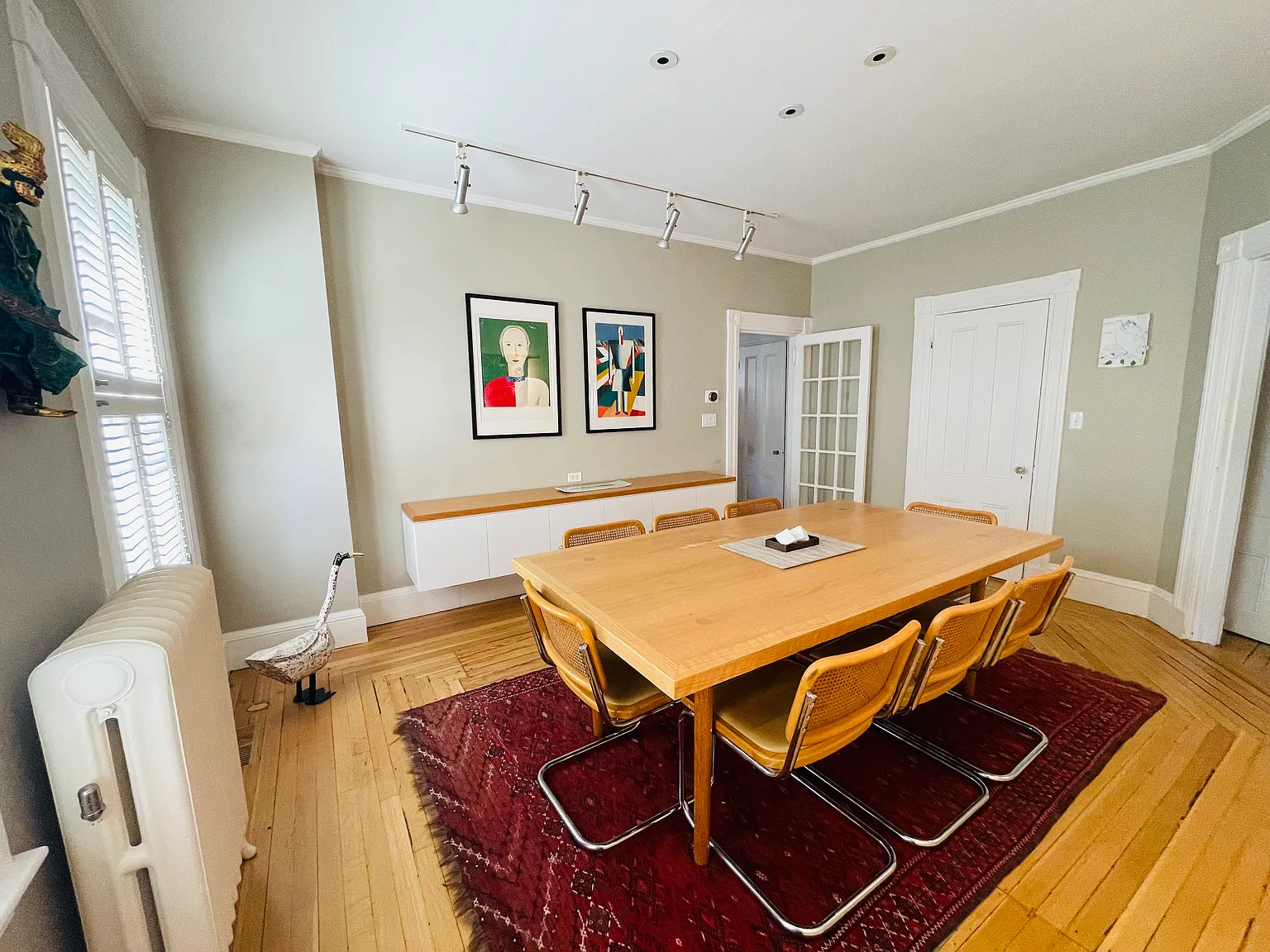4 bed, 2.5 bath, 2386 sqft, $7,500 — Photo 4