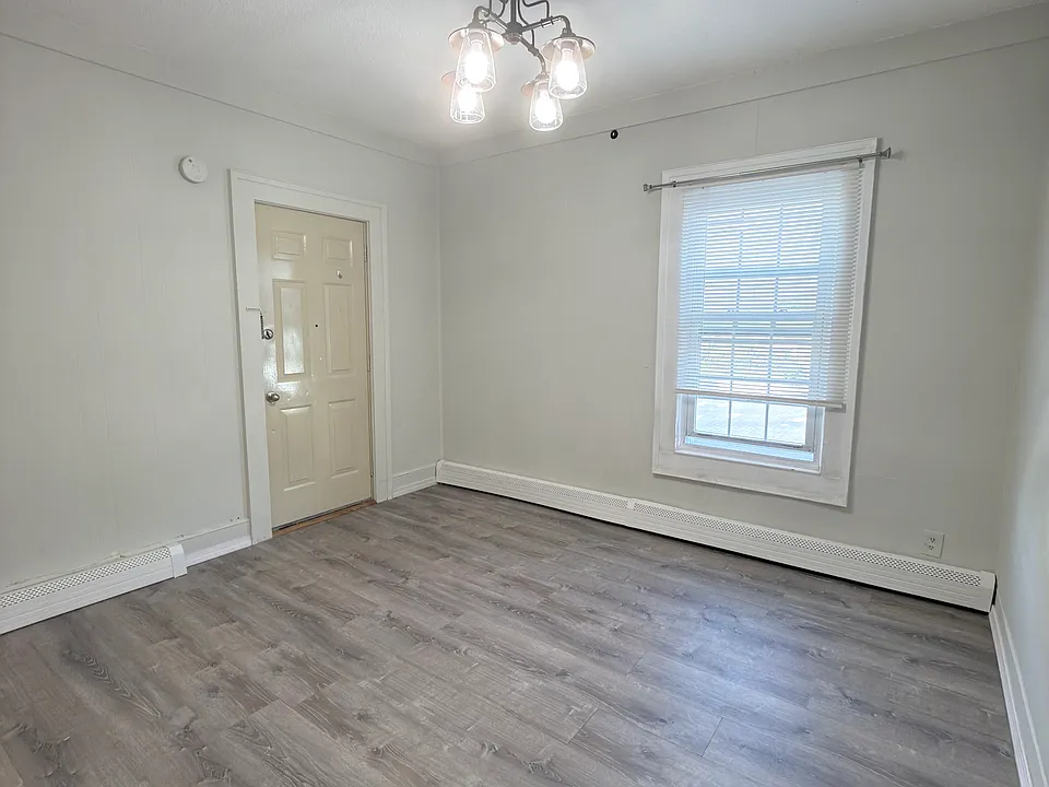 86 Dwight St #2