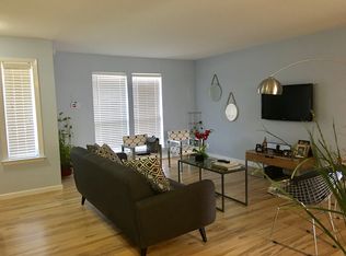 1000 Pleasant Valley Ln, Arlington, TX 76015