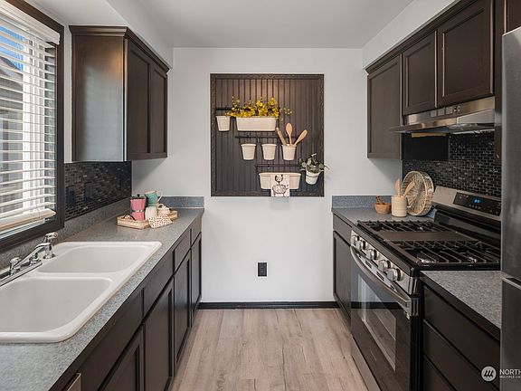 4th image of 14913 44th Avenue NE #139