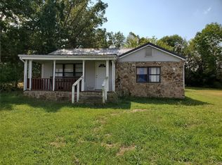 719 W 4th St, Dixon, MO 65459