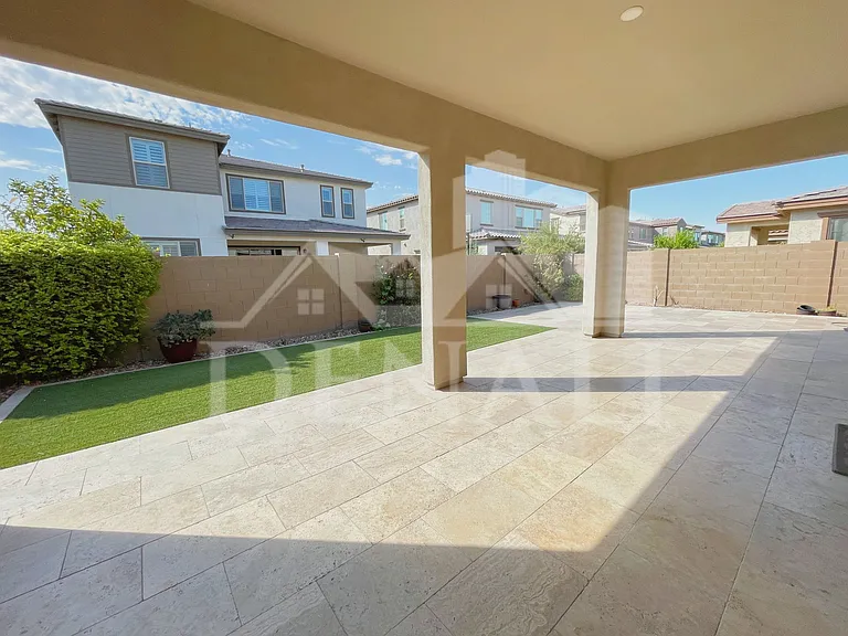 273 E Lantana Dr — Photo 15