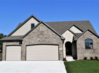 3822 N Lily St, Maize, KS 67101