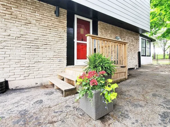 177 McCraney St W, Oakville, ON L6H 1H8