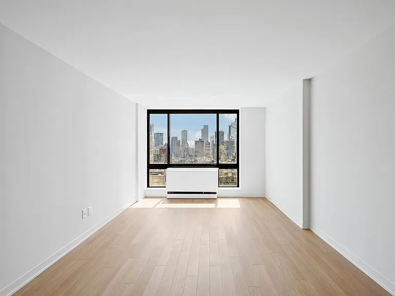 1 Columbus Pl #N20F — Photo 4