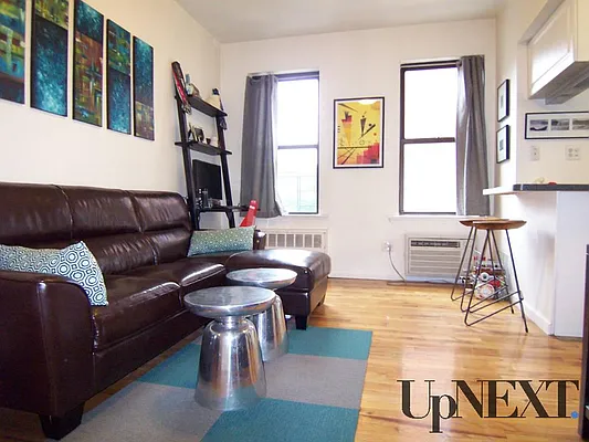 Rented by UpNext Real Estate | media 35