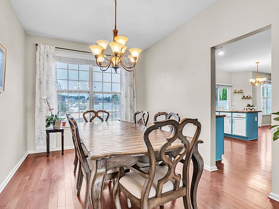 5th image of 12 Perkins Ct