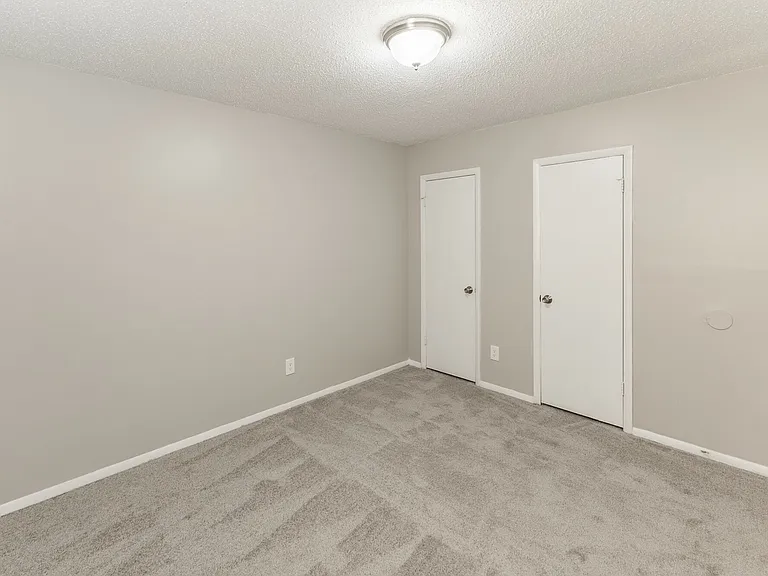 The Wallace Apartments — Photo 10