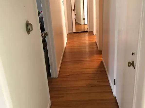 1832 Indian Hill Rd, Vestavia Hills, AL 35216