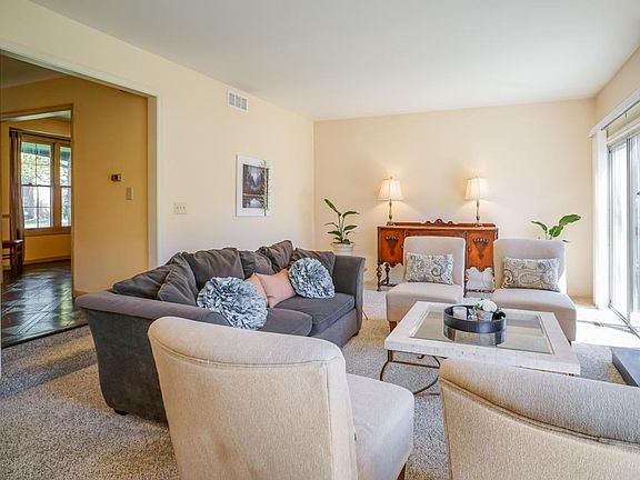 4th image of 1217 Glenmeadow Ln