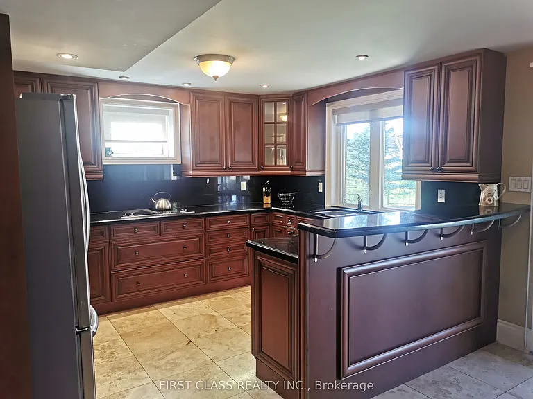 37 Townwood Dr — Photo 6