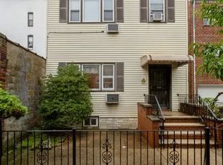 2588 38th St, Astoria, NY 11103