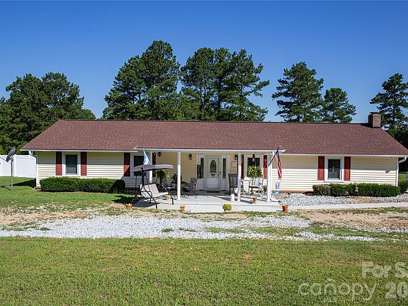 3rd image of 4576 State Highway 213