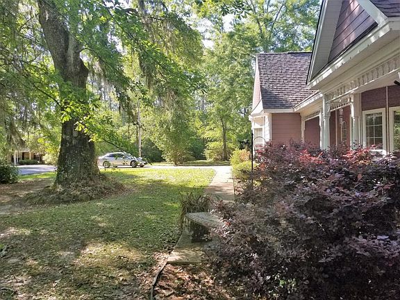 2nd image of 8332 Meadowdale Dr