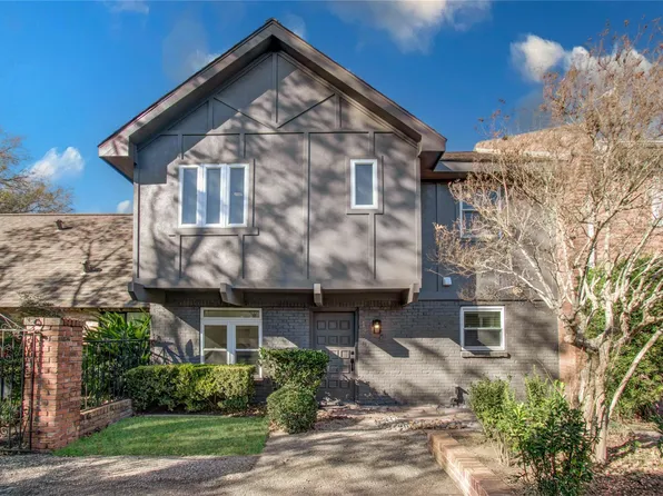 1888 Saxony Ln, Houston, TX 77058