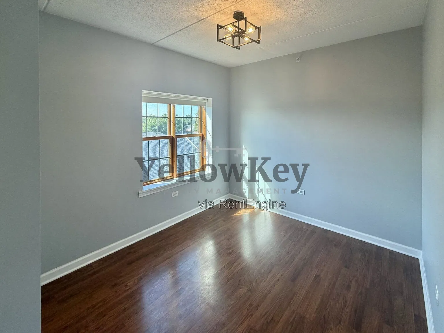 2 bed, 2.0 bath, 1490 sqft, $3,200 — Photo 4