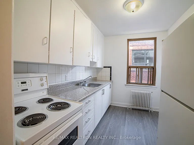 2309 Lake Shore Blvd W #407 — Photo 7