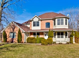 6420 Collier Cir, Long Grove, IL 60047