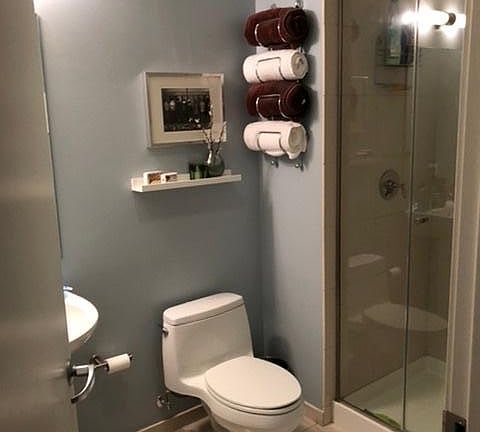 2nd bathroom, amazing shower!